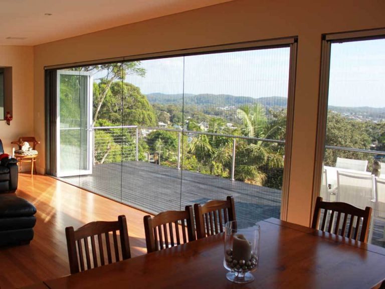 Your World retractable screens