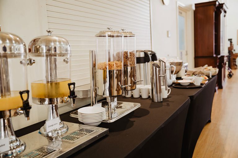 glenroy plumpton villa breakfast buffet 768x512