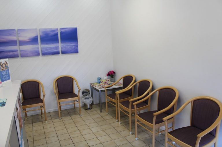 Dentist Yeronga Ria Family Dental Waiting Area 768x508