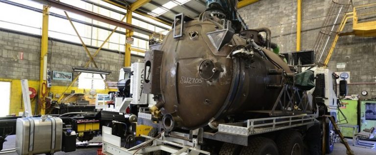 Australian Built 919x380 768x318