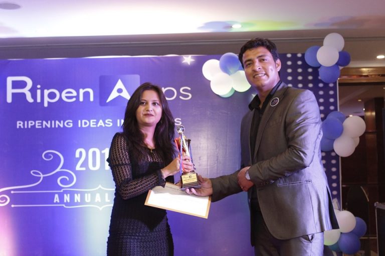 Award ceremony of RipenApps5 768x512