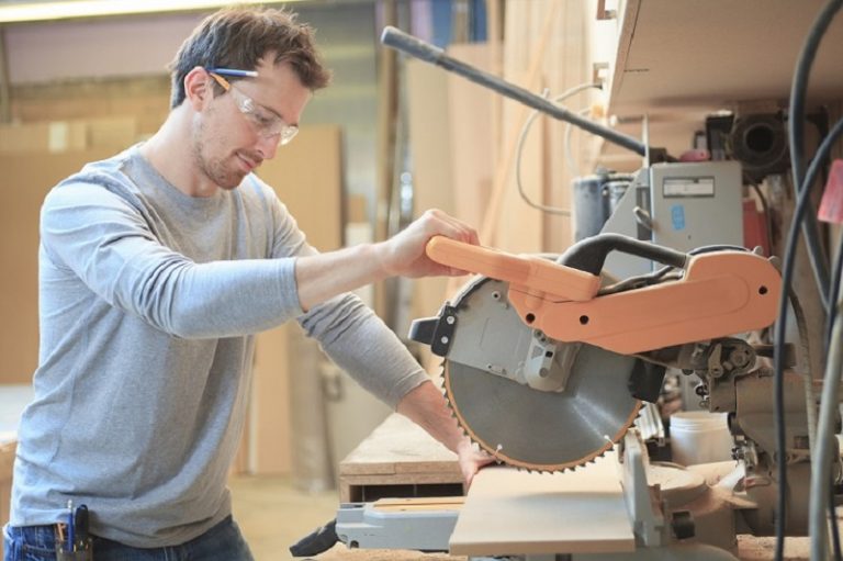 Carpentry Service. 768x511