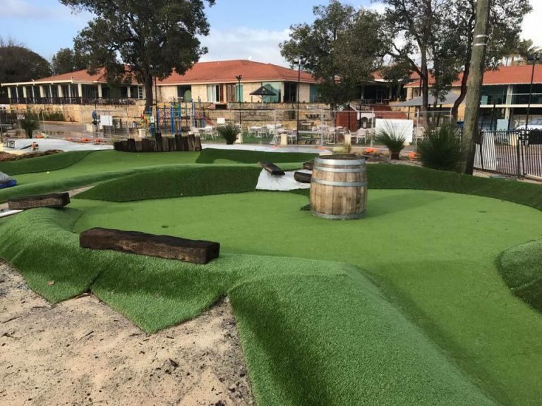 Mini Golf Creations the Vines Golf Resort barrel feature 768x576