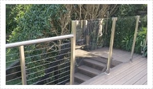 Stainless Steel and Wire Balustrading1