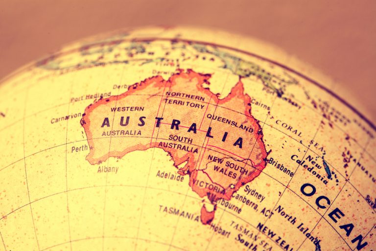 Australia map globe 768x512
