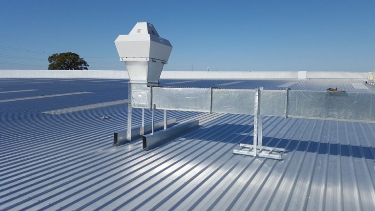 Bayside Roof Repiars and Restoration commercial roof 768x432