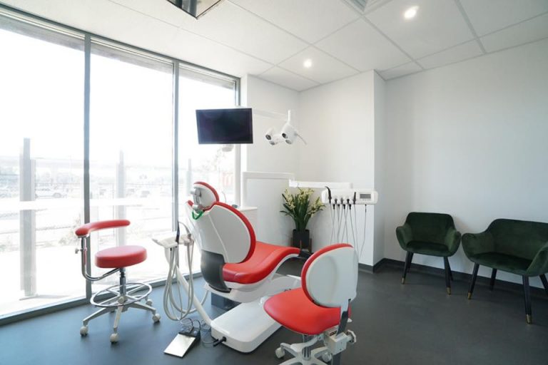Dental Cube Dentist Kellyville Ridge Surgery Room 768x512