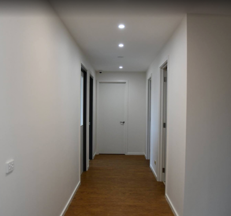 Dentist Hoppers Crossing   Sayers Dental Aesthetics Implant   Hallway 768x716