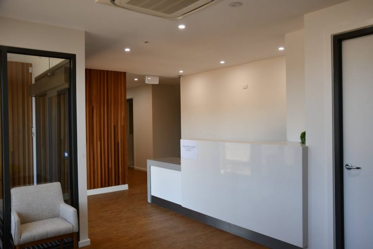 Dentist Hoppers Crossing   Sayers Dental Aesthetics Implant   Waiting and Reception Area 768x512