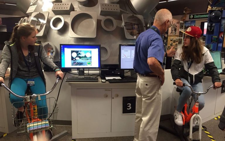 STEM tours 768x480