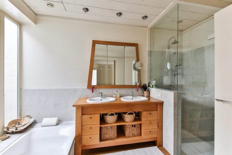 bathroom 2132342 1280 768x514