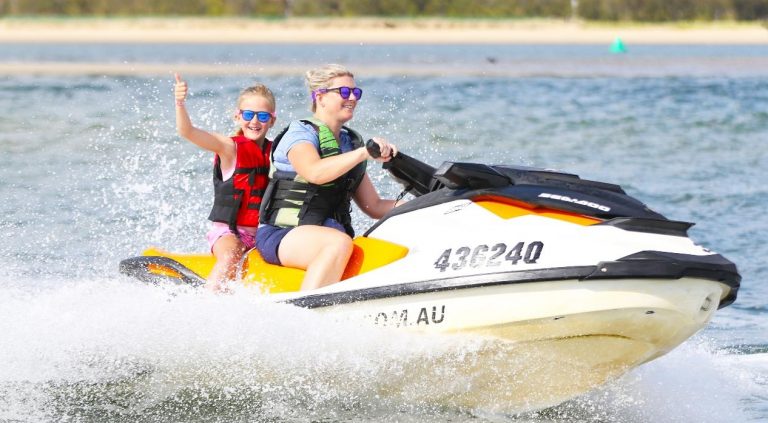 jet ski tours in hawkesbury river 768x423