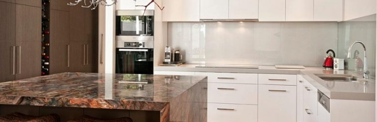 stone2 768x250