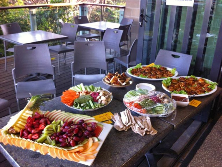 blue kitchen catering 768x576