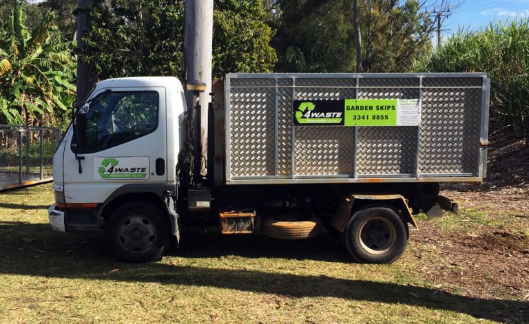 skip bins brisbane 768x471