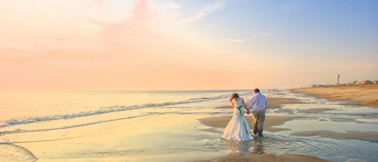 wedding couple beach stock 768x329