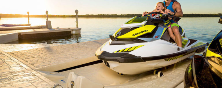 Jetski dock by FloatCubes 768x305
