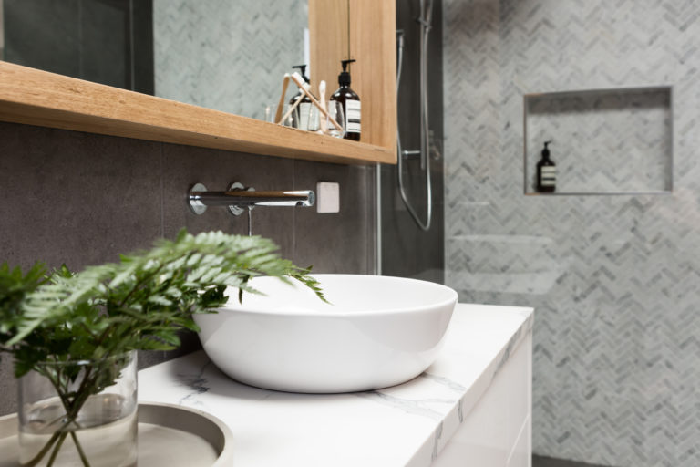bathroom renovation company sydney 768x512