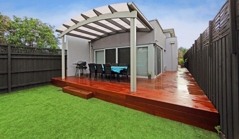 timber decking pergola melbourne 768x448