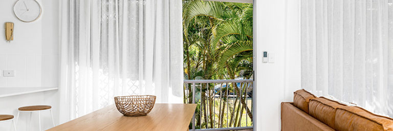 Curtains 768x256