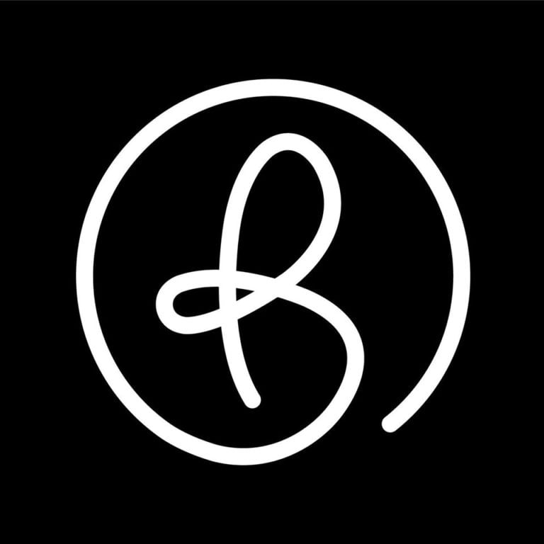 logo 2 768x768