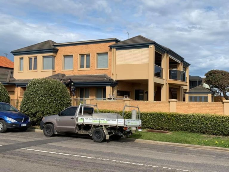 mornington beach gutter job 768x576