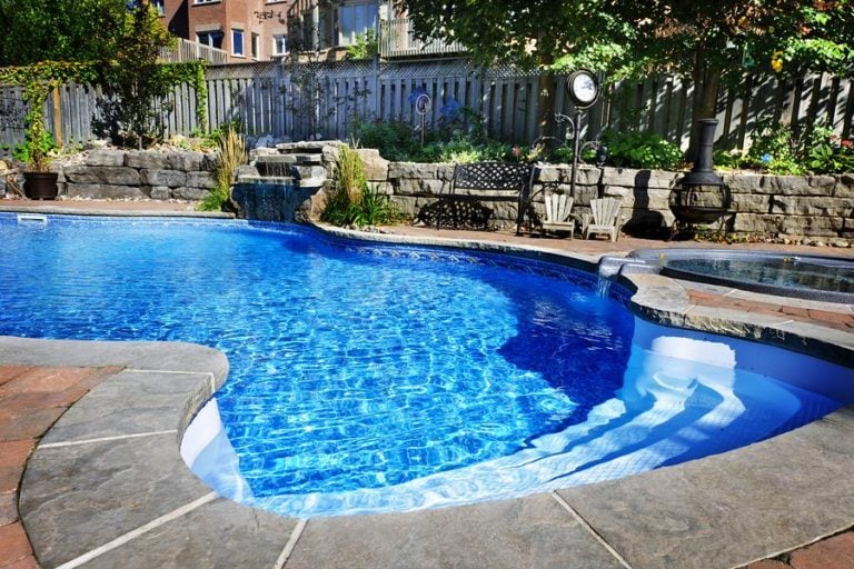 pools 768x512