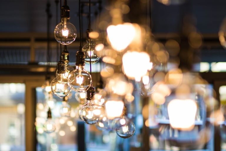 bar blur bulb 1123262 768x512