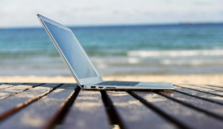 web design sunnshine coast 1 768x445
