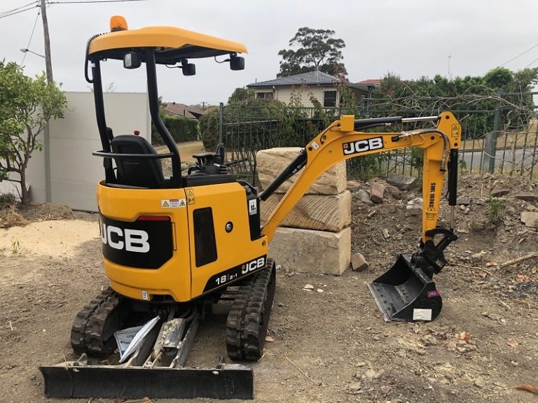 Excavator Hire Newcastle min 768x576