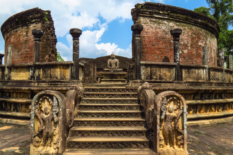 Sri lanka ancient ruins tropical vacations 768x512