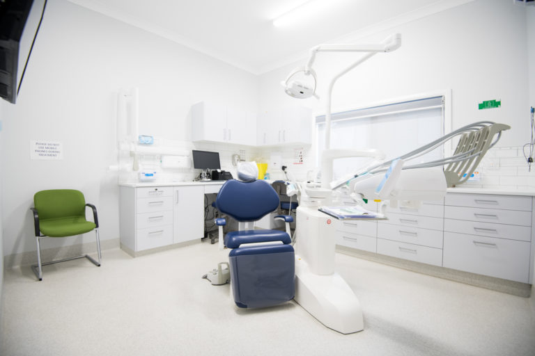 Warrnambool Dental   Dentist Warrnambool   Surgery Room 768x512