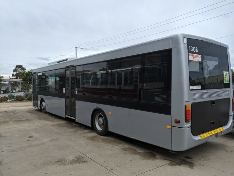 Bus roadworthy grey bus 768x576