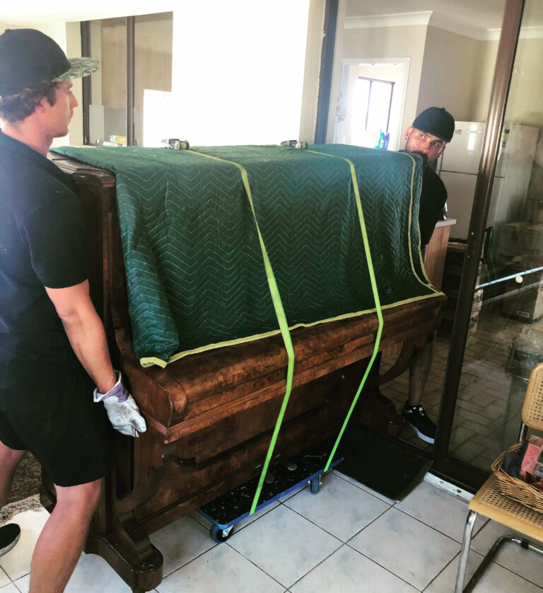 Kroos Logistics Piano Removalist Team 768x838