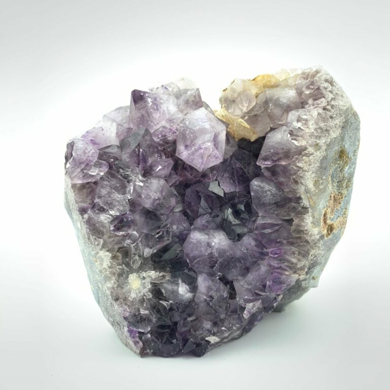 amethyst geode 768x768