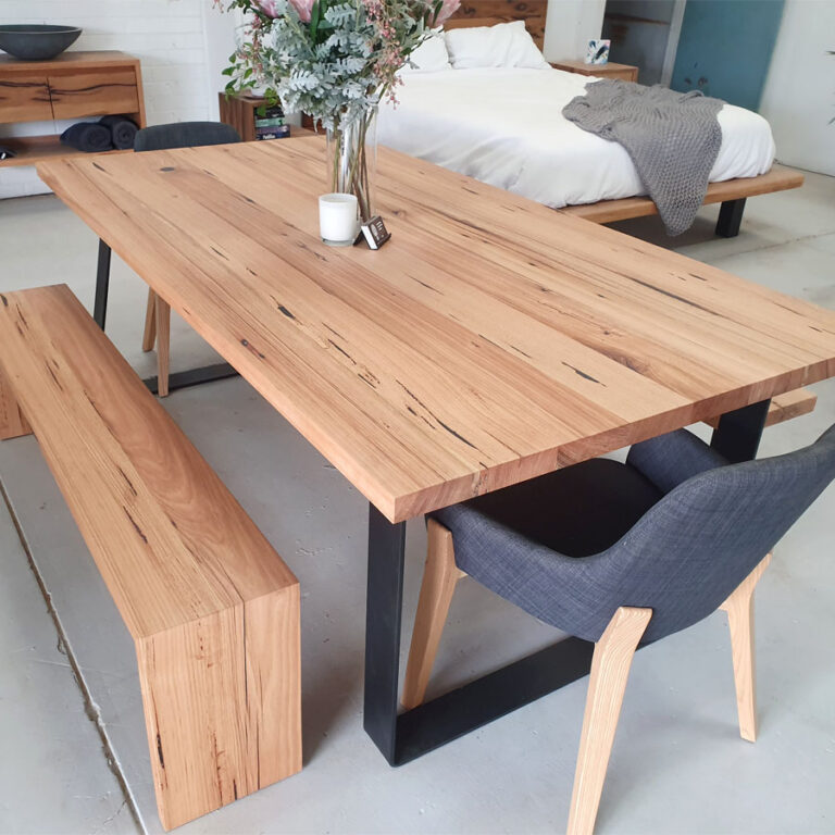 custom seating 1 768x768
