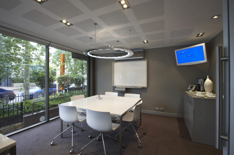 Meeting Room large 768x509