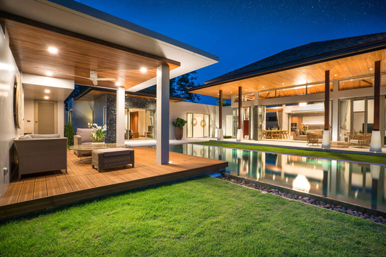backyard5 768x512