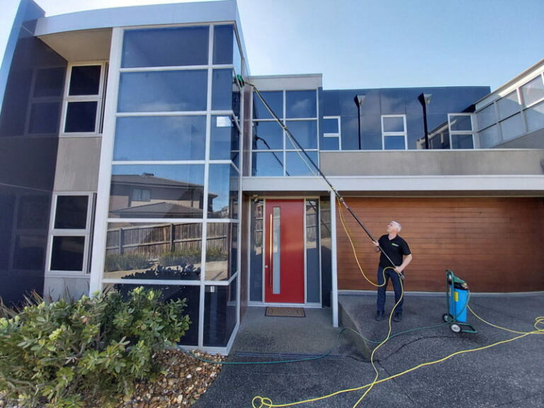 A37 window cleaning service residential technique 800 768x576