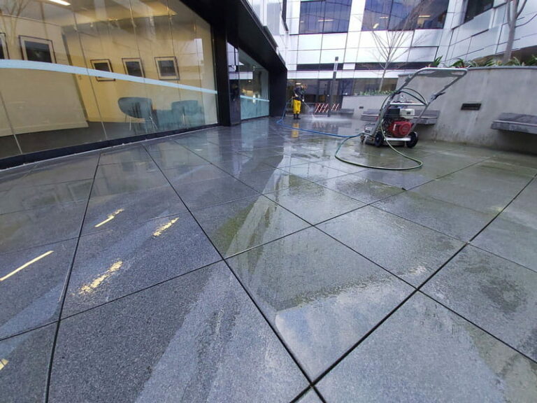 A60 service pressure cleaning exterior concrete 800 768x576