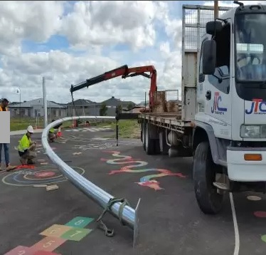 Crane Truck Hire in Melbourne