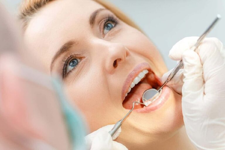 burwood dental hygienist check up clean 2 2048x1365 1 768x512