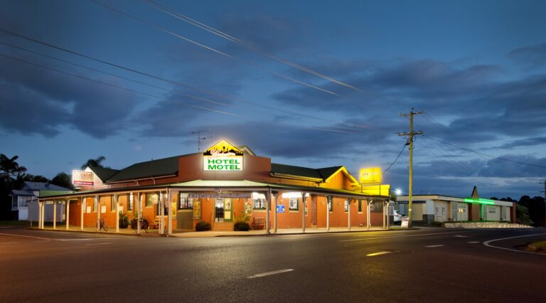 hotel motel 768x426