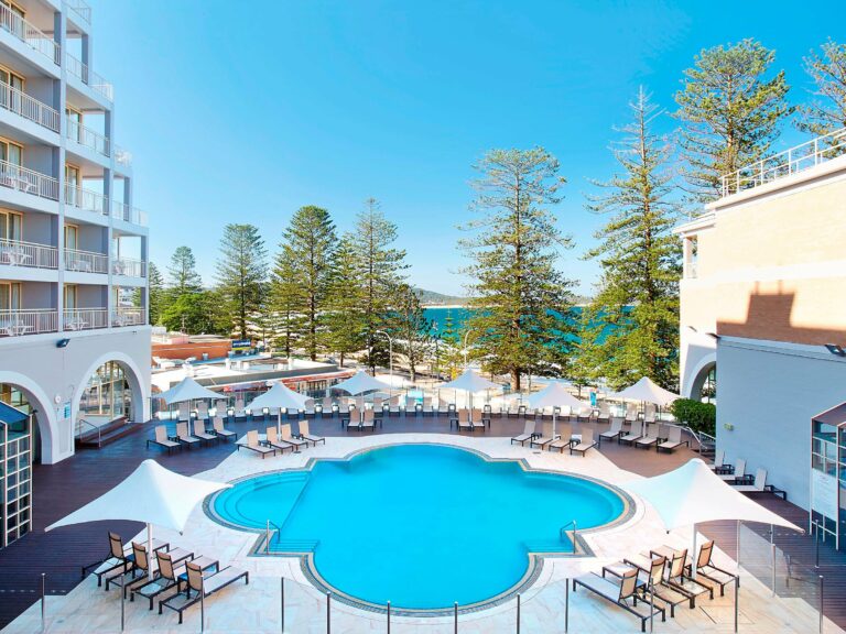 crowne plaza terrigal 3658116678 4x3 1 768x576
