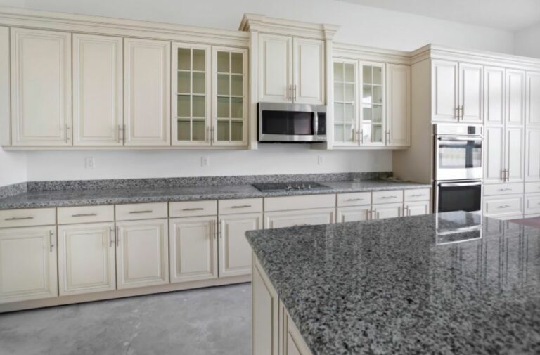 kitchen cleaned 768x505