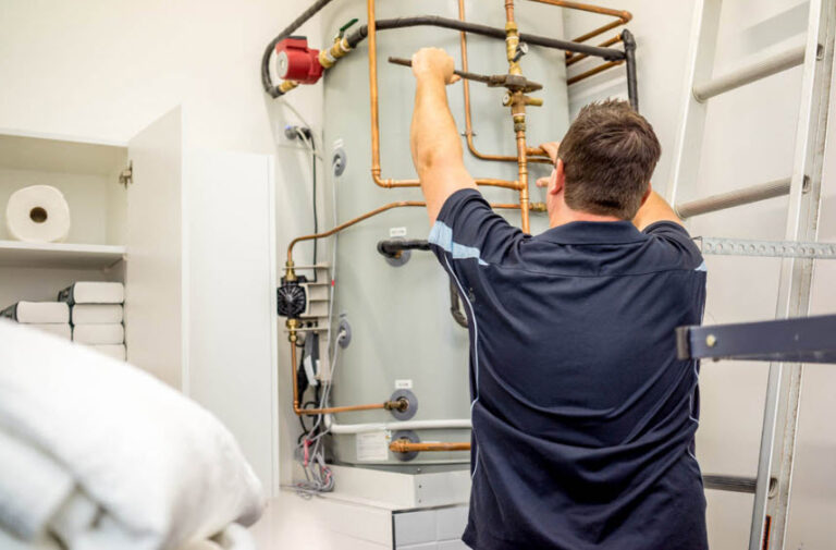 Commercial Hot Water Systems 768x505
