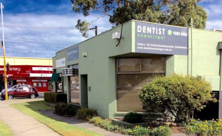 Dentist On Warrigal Cheltenham dentist Warrigal Dental Clinic External 768x470