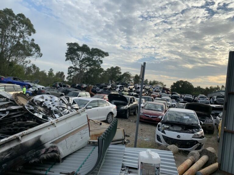 wrecked vehicles 768x576
