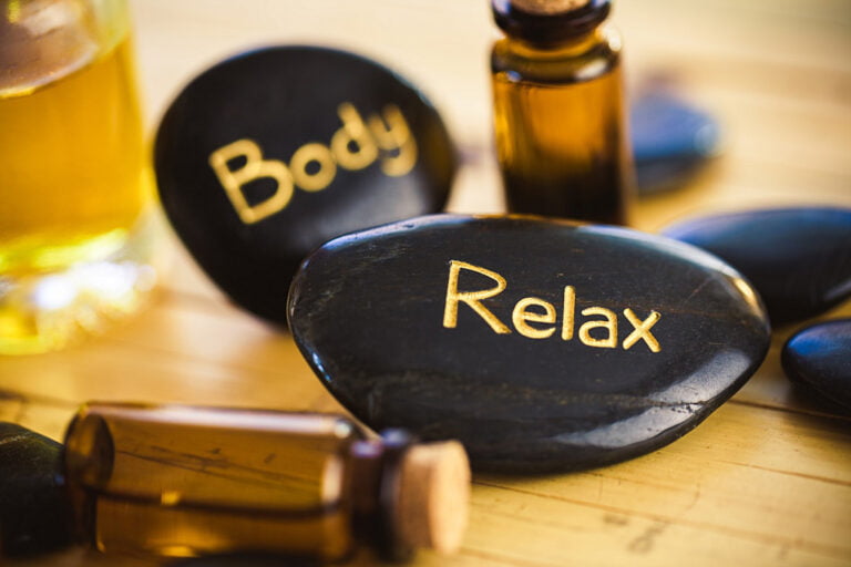 47754 massage stones body relax lifetimestock 8701 m 768x512