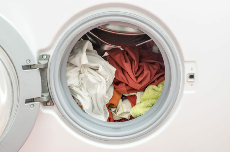 Commercial Laundry Mistakes That Can Hurt Your Business 768x508